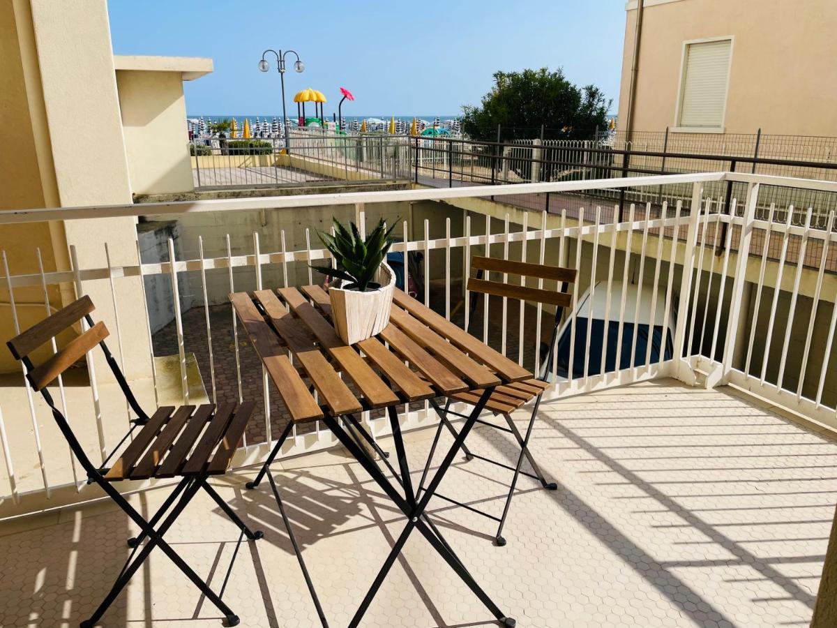 Appartamento Cima - Vista Mare, 3 Camere, Wifi, Family Apartment Лідо-ді-Єзоло Екстер'єр фото
