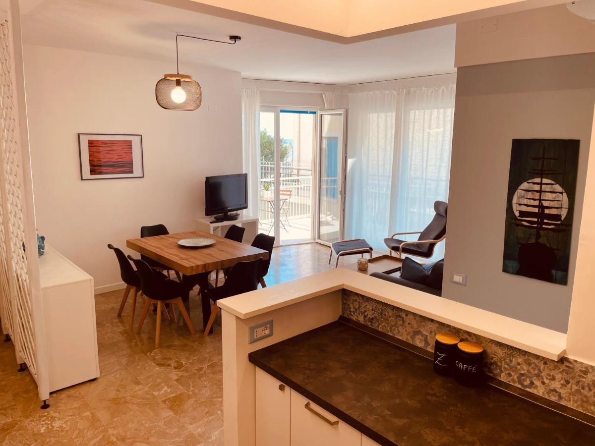 Appartamento Cima - Vista Mare, 3 Camere, Wifi, Family Apartment Лідо-ді-Єзоло Екстер'єр фото
